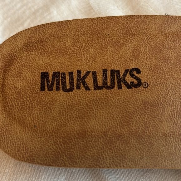 Mukluks Leopard Slides - Picture 5 of 6